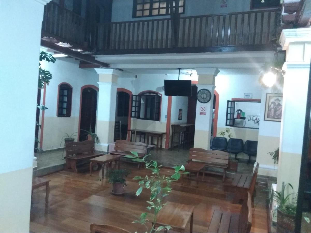 Hostal Buenos Aires Quito Zewnętrze zdjęcie