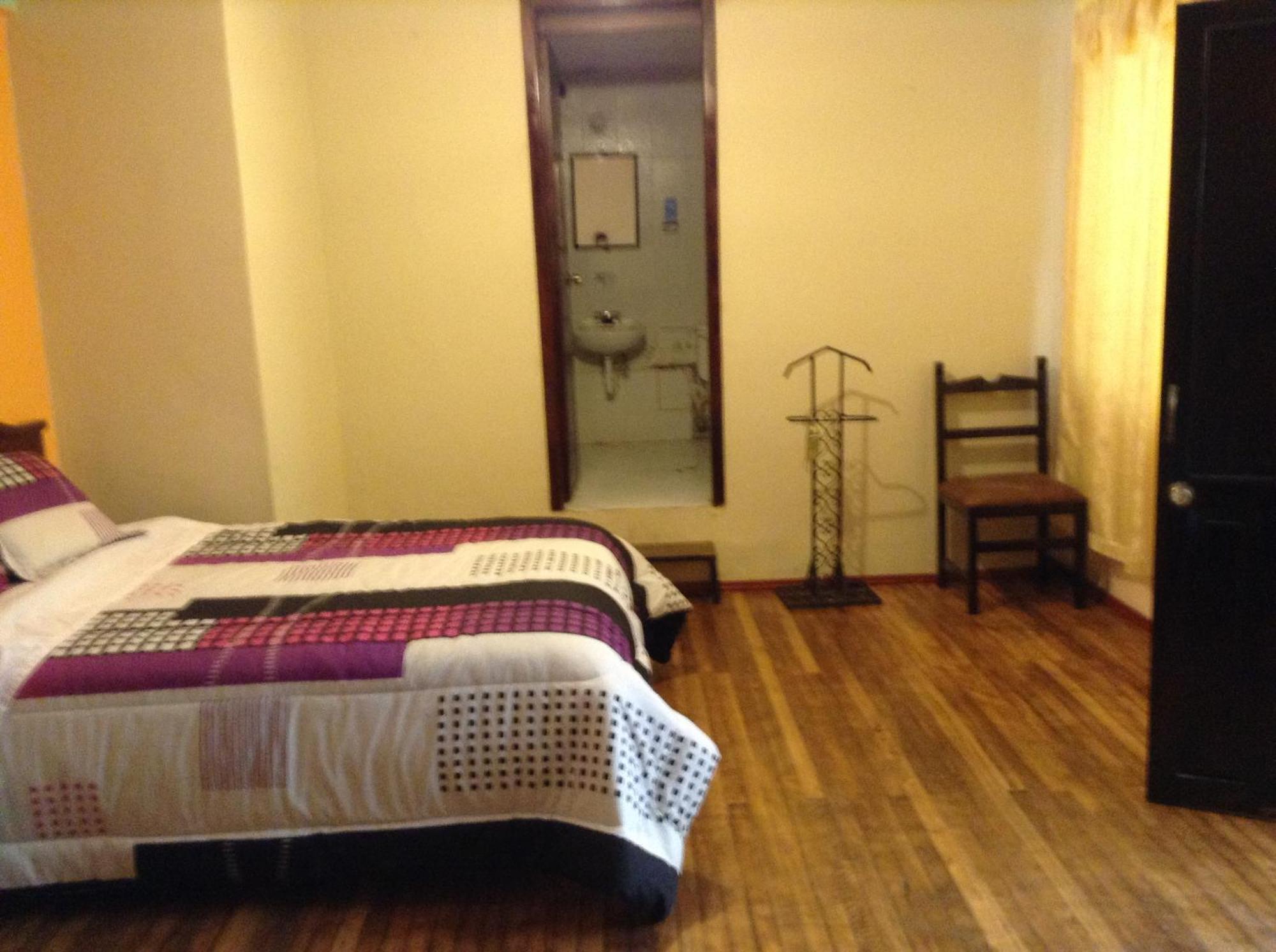 Hostal Buenos Aires Quito Pokój zdjęcie