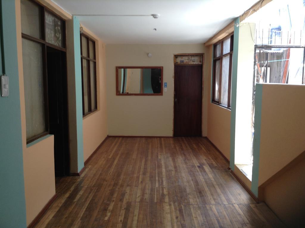 Hostal Buenos Aires Quito Zewnętrze zdjęcie