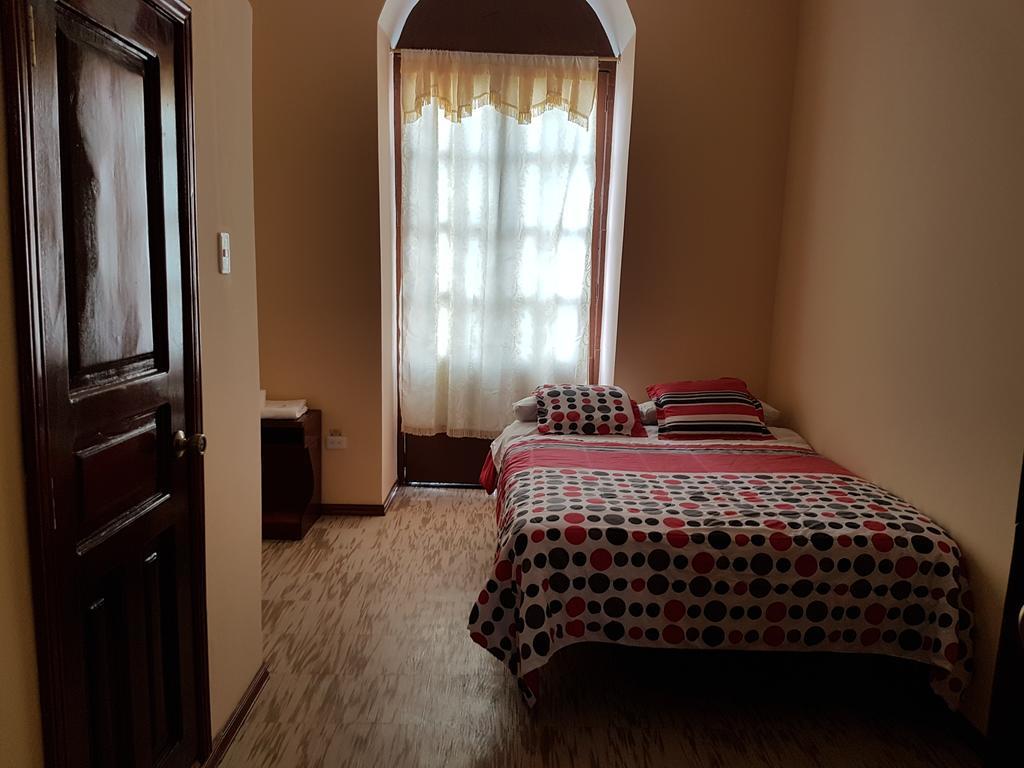 Hostal Buenos Aires Quito Zewnętrze zdjęcie