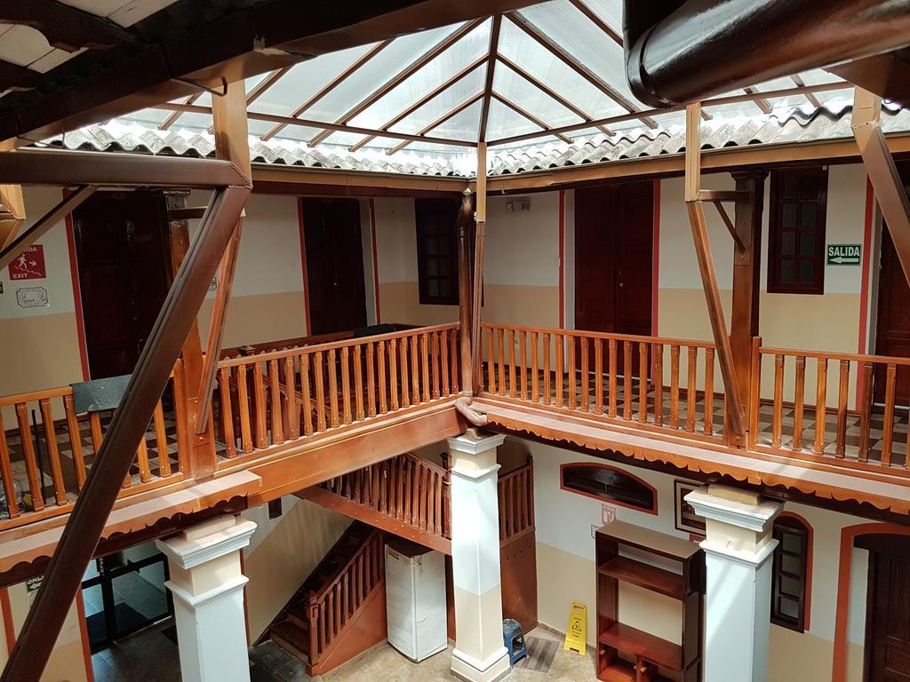 Hostal Buenos Aires Quito Zewnętrze zdjęcie