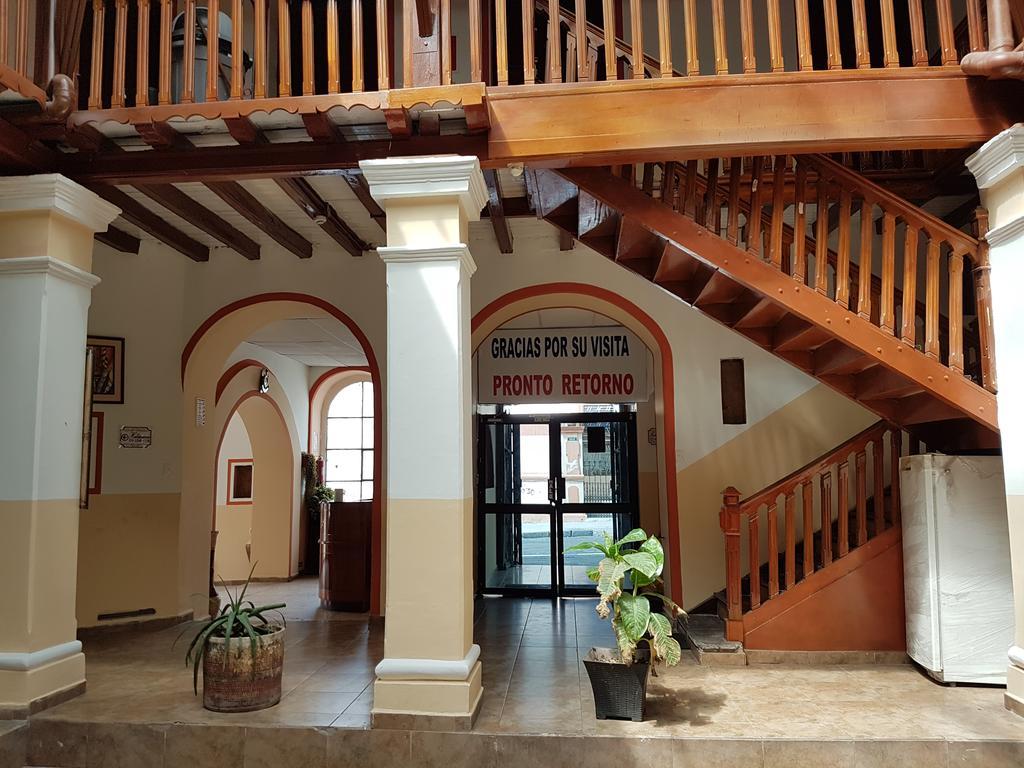 Hostal Buenos Aires Quito Zewnętrze zdjęcie