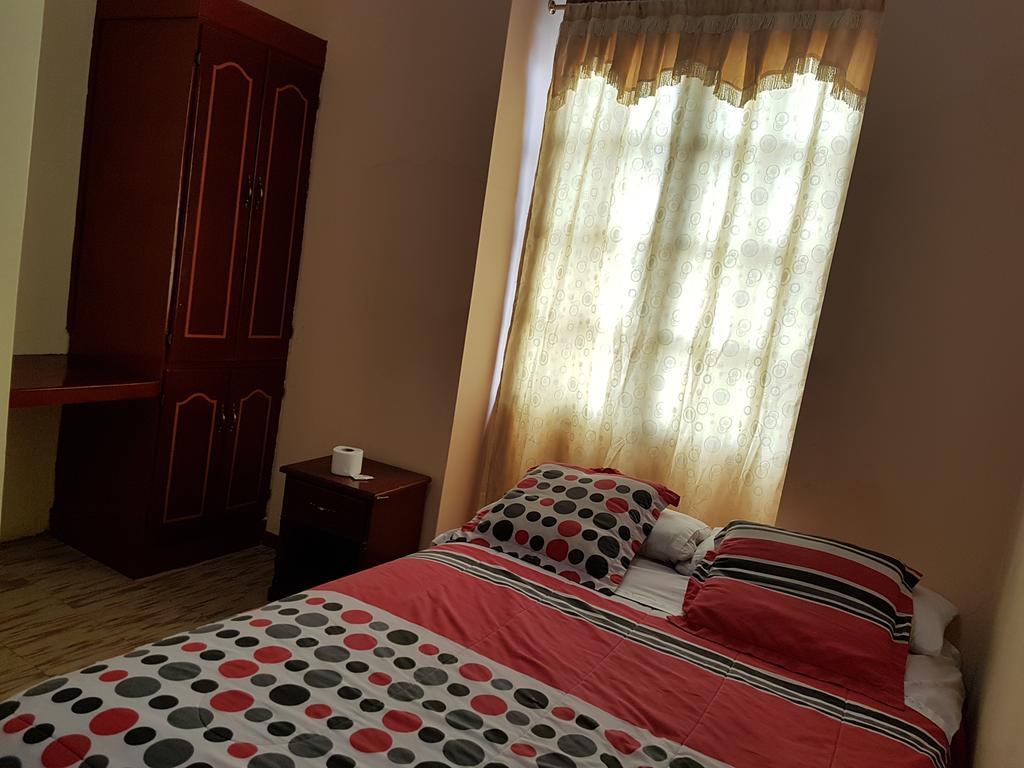 Hostal Buenos Aires Quito Zewnętrze zdjęcie